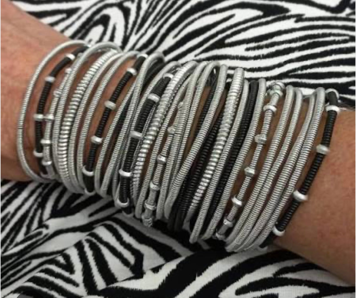 Venda wire bangles (sold individually) 65mm